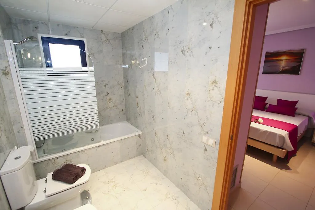 살루 Ones Planet Costa Dorada 아파트 0*,  스페인