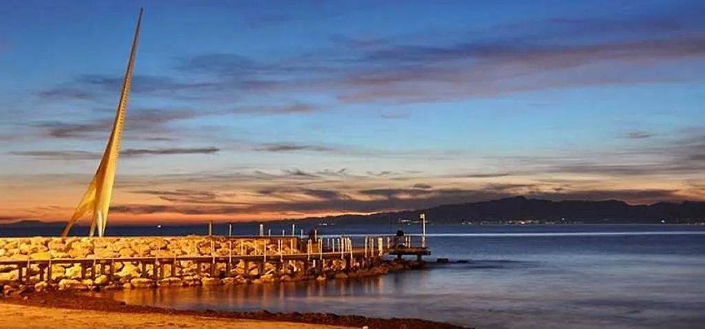 살루 Ones Planet Costa Dorada 아파트